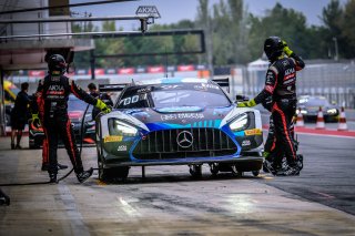 #88 AKKA ASP FRA Mercedes-AMG GT3 - Timur Boguslavskiy RUS Raffaele Marciello ITA, Pitlane, Pre-Qualifying
