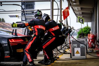 #33 Belgian Audi Club Team WRT BEL Audi R8 LMS GT3 Silver Cup Hamza Owega DEU Jusuf Owega DEU, Pitlane, Pre-Qualifying
