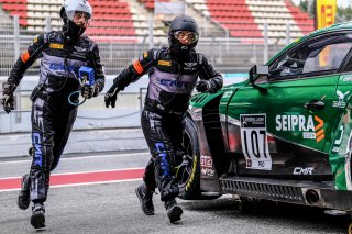 #107 CMR FRA Bentley Continental GT3 - Nelson Panciatici FRA Jules Gounon FRA, Pitlane, Pre-Qualifying
