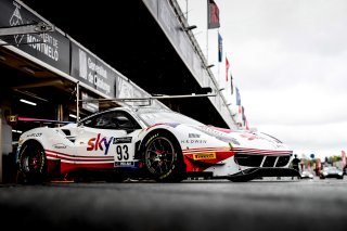 #93 SKY - Tempesta Racing GBR Ferrari 488 GT3 Pro-Am Cup Chris Froggatt GBR Eddie Cheever** ITA, Pit Lane, Qualifying 1
