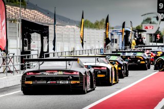 Pit Lane, Qualifying 1
