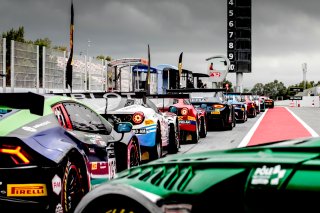 Pit Lane, Qualifying 1
