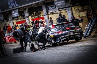 #18 ERC Sport GBR Mercedes-AMG GT3 Pro-Am Cup Lee Mowle GBR Phil Keen GBR, Pitlane, Race 1
