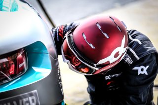 Official Paid Test Session, Pitlane
