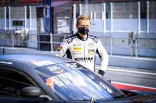 Official Paid Test Session, Pitlane
