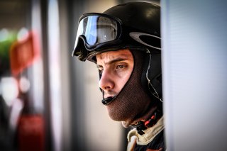 Official Paid Test Session, Pitlane
