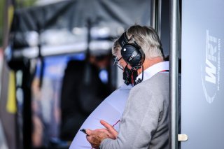 Official Paid Test Session, Pitlane
