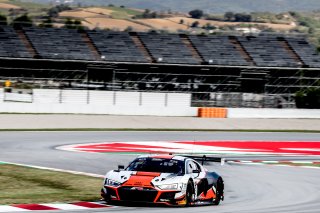 #163 Emil Frey Racing CHE Lamborghini Huracan GT3 Evo - Giacomo Altoè ITA Albert Costa ESP, #33 Belgian Audi Club Team WRT BEL Audi R8 LMS GT3 Silver Cup Jusuf Owega DEU Hamza Owega DEU
