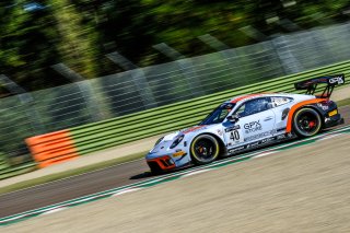 #40 GPX Racing UAE Porsche 911 GT3-R (991.II) - Romain Dumas FRA Louis Deletraz CHE Thomas Preining AUT, Free Practice
