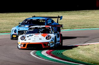 #40 GPX Racing UAE Porsche 911 GT3-R (991.II) - Romain Dumas FRA Louis Deletraz CHE Thomas Preining AUT, Free Practice
