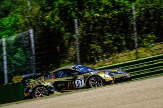 #67 Dinamic Motorsport ITA Porsche 911 GT3-R (991.II) Pro-Am Cup Roberto Pampanini ITA Ivan Jacoma CHE Mauro Calamia CHE, Pre-Qualifying
