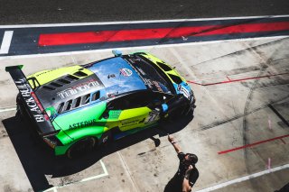 #77 Barwell Motorsport GBR Lamborghini Huracan GT3 Evo Pro-Am Cup Leo Machitski RUS Rob Collard GBR Sandy Mitchell GBR, Pit Lane, Pre-qualifying
