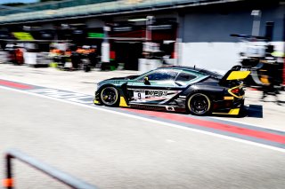 #9 K-Pax Racing USA Bentley Continental GT3 - Andy Soucek ESP Jordan Pepper ZAF Alvaro Parente PRT, Pit Lane, Pre-qualifying
