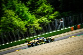 #67 Dinamic Motorsport ITA Porsche 911 GT3-R (991.II) Pro-Am Cup Roberto Pampanini ITA Ivan Jacoma CHE Mauro Calamia CHE, Race
