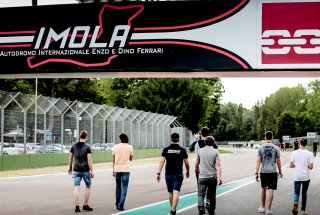 Trackwalk
