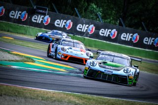 #54 Dinamic Motorsport ITA Porsche 911 GT3-R (991.II) - Sven Muller DEU Matteo Cairoli ITA Christian Engelhart DEU, Official Test Session
