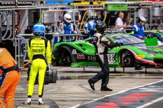 Official Test Session, Pitlane
