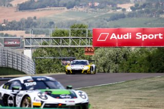 #25 Sainteloc Racing FRA Audi R8 LMS GT3 - Markus Winkelhock DEU Dorian Boccolacci FRA Christopher Haase DEU, Official test session
