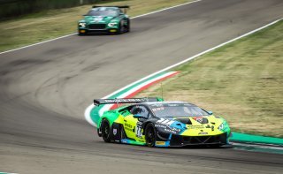 #77 Barwell Motorsport GBR Lamborghini Huracan GT3 Evo Pro-Am Cup Leo Machitski RUS Rob Collard GBR Sandy Mitchell GBR, Official test session
