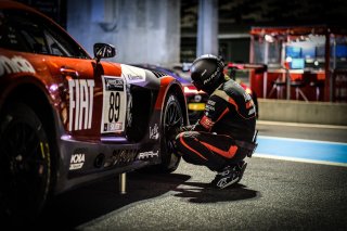 #89 AKKA ASP FRA Mercedes-AMG GT3 Silver Cup Jim Pla FRA Benjamin Hites CHL, Pitlane, Pre-Qualifying
