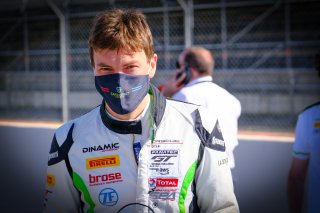 Gridwalk, Race
