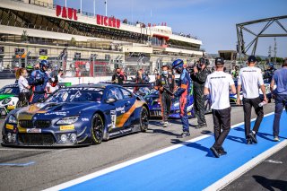 Gridwalk, Race
