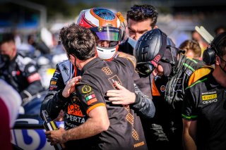 Gridwalk, Race
