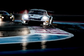 #22 GPX Racing UAE Porsche 911 GT3-R (991.II) Matt Campbell AUS Earl Bamber NZL Mathieu Jaminet FRA Pro Cup, Race

