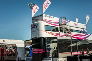 Paddock
