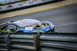 #77 Barwell Motorsport GBR Lamborghini Huracan GT3 Evo Miguel Ramos PRT Henrique Chaves PRT Pro-Am Cup, Free Practice
