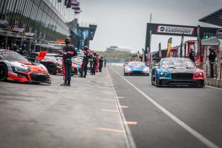 Pitlane, Pre-Qualifying
