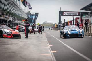 Pitlane, Pre-Qualifying
