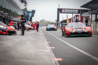 Pitlane, Pre-Qualifying
