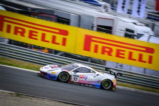 #93 SKY - Tempesta Racing GBR Ferrari 488 GT3 Christopher Froggatt GBR Giorgio Roda ITA Silver Cup, Race 1

