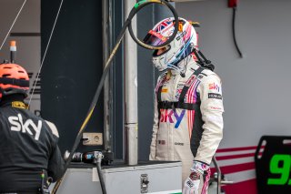 Pitlane, Race 1
