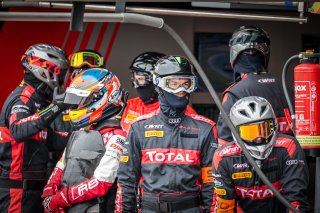 Pitlane, Race 1
