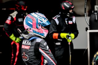 Pitlane, Race 1
