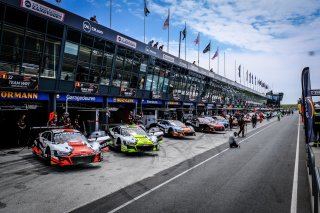 Pitlane, Race 2
