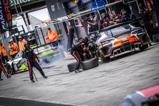 Pitlane, Race 2

