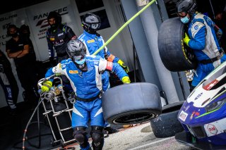 Pitlane, Race 2
