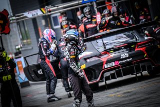 Pitlane, Race 2

