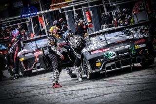 Pitlane, Race 2
