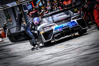 Pitlane, Race 2
