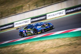 #77 Barwell Motorsport GBR Lamborghini Huracan GT3 Evo Miguel Ramos PRT Henrique Chaves PRT Pro-Am Cup, Free Practice
