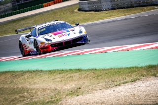 #93 SKY - Tempesta Racing GBR Ferrari 488 GT3 Christopher Froggatt GBR Giorgio Roda ITA Silver Cup, Free Practice
