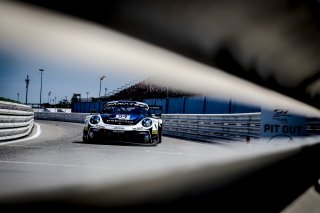 #54 Dinamic Motorsport ITA Porsche 911 GT3-R (991.II) Adrien De Leener BEL Christian Engelhart DEU Pro, Free Practice
