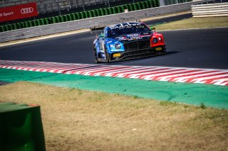 #107 CMR FRA Bentley Continental GT3 Ulysse De Pauw BEL Pierre-Alexandre Jean FRA Silver Cup, Qualifying 1
