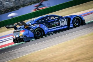 #107 CMR FRA Bentley Continental GT3 Ulysse De Pauw BEL Pierre-Alexandre Jean FRA Silver Cup, Qualifying 1
