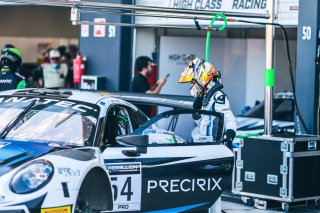 Pitlane, Qualifying 1
