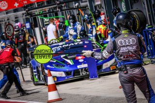 Pitlane, Race 1
